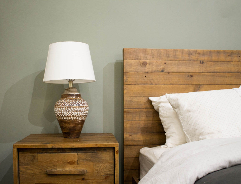Skye Antique Lamp, Off White