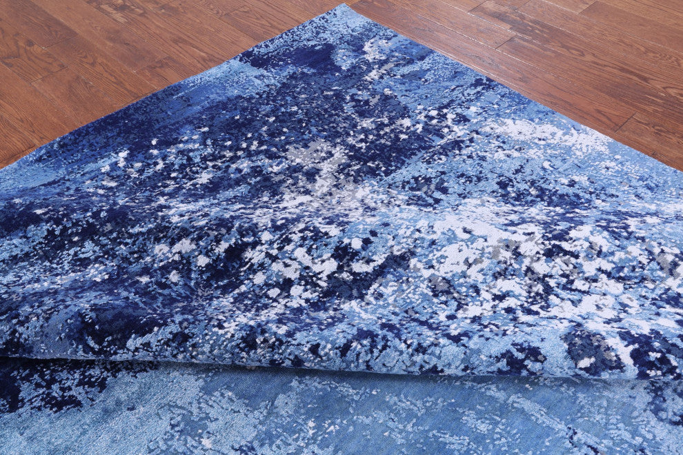 7' 9" X 10' 3" Modern Ocean Design Hand-Knotted Wool and Silk Rug Q7130