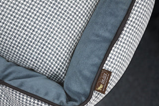 Lounge Bed Houndstooth, Blue and White, Medium