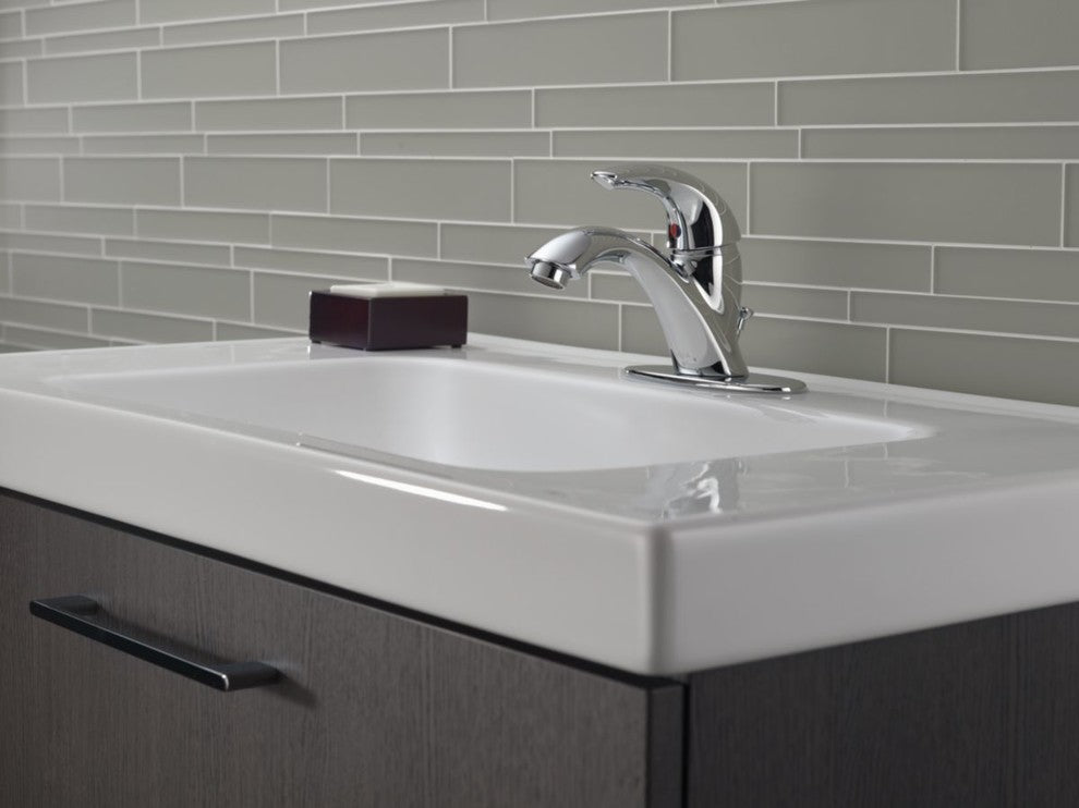 Delta Classic Single Handle Bathroom Faucet, Chrome, 583LF-WF