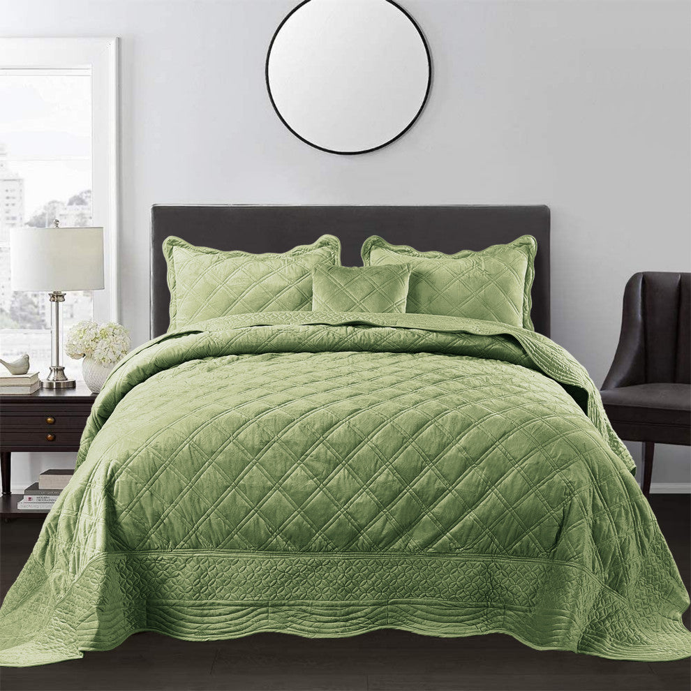 Supersoft Microplush Quilted 4-Piece Bed Spread Set, Sage, Queen