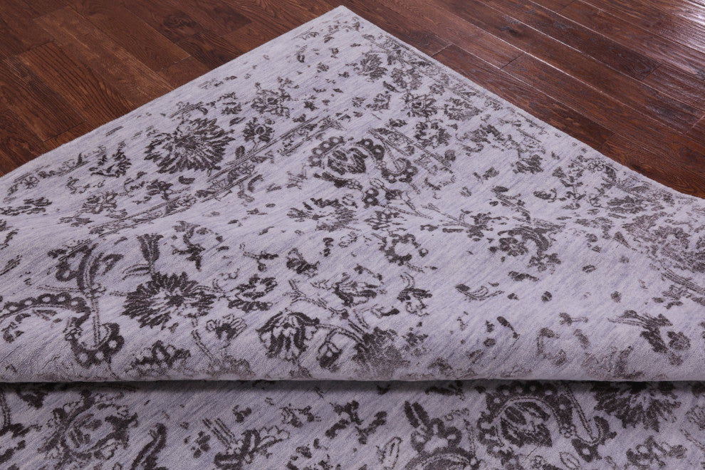 8' 10" X 11' 9" Wool & Silk Handmade Persian Rug - Q15799