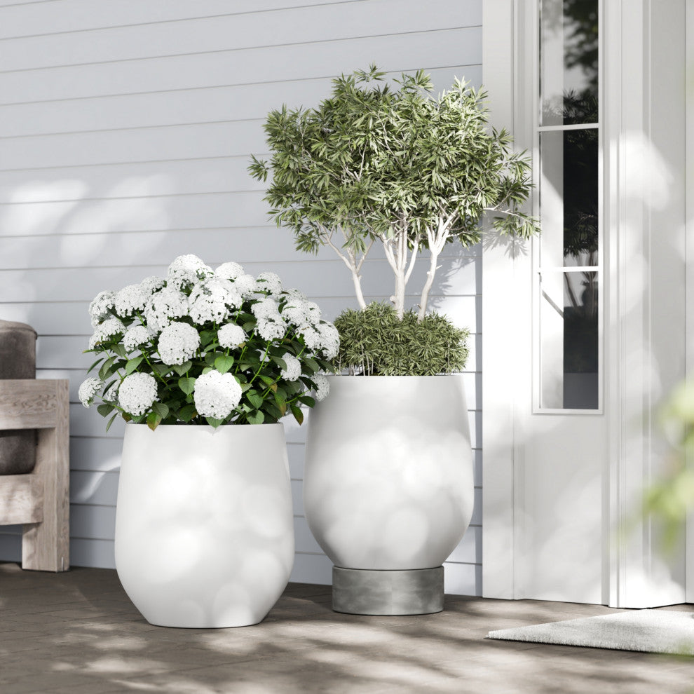 DTY Signature Mount Wilson 1-piece Fiberstone Tapered Planter, White, Medium