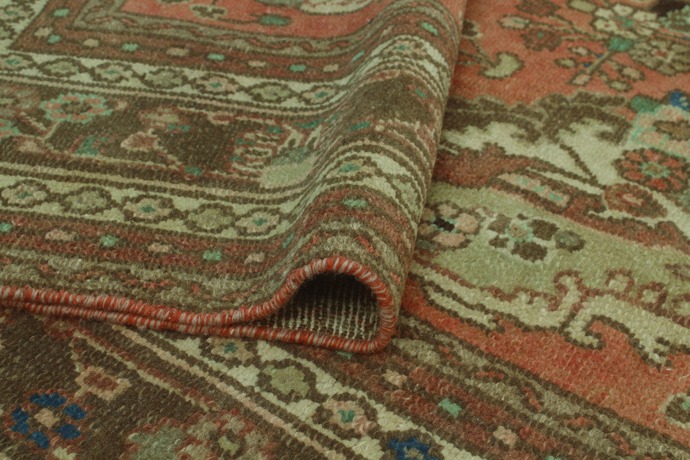 Semi-Antique Ullok Rust/Brown Rug, 7'0x9'6