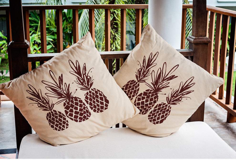 18" x 18" Pineapples Indoor/Outdoor Polyester Throw Pillow, Pomegranate