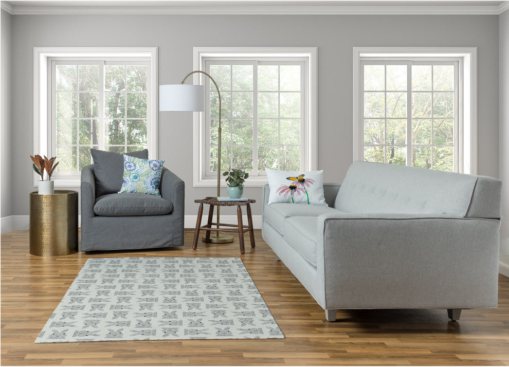 Criss Cross Bunnies Easter Chenille Rug, Whisper White, 4'x6'