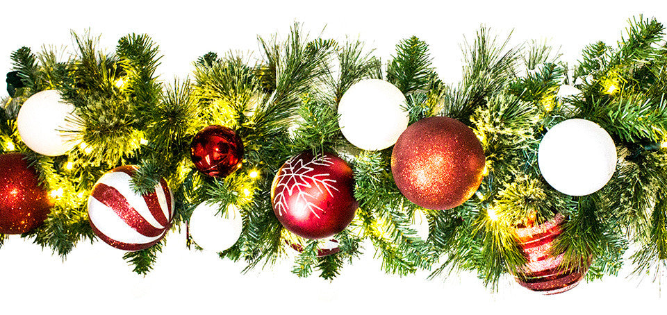 9' Blended Pine Garland Decorated With The Candy Ornament