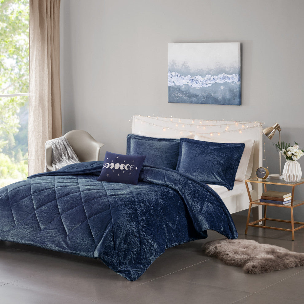 Intelligent Design Felicia Crushed Velvet 4-Piece Comforter Set