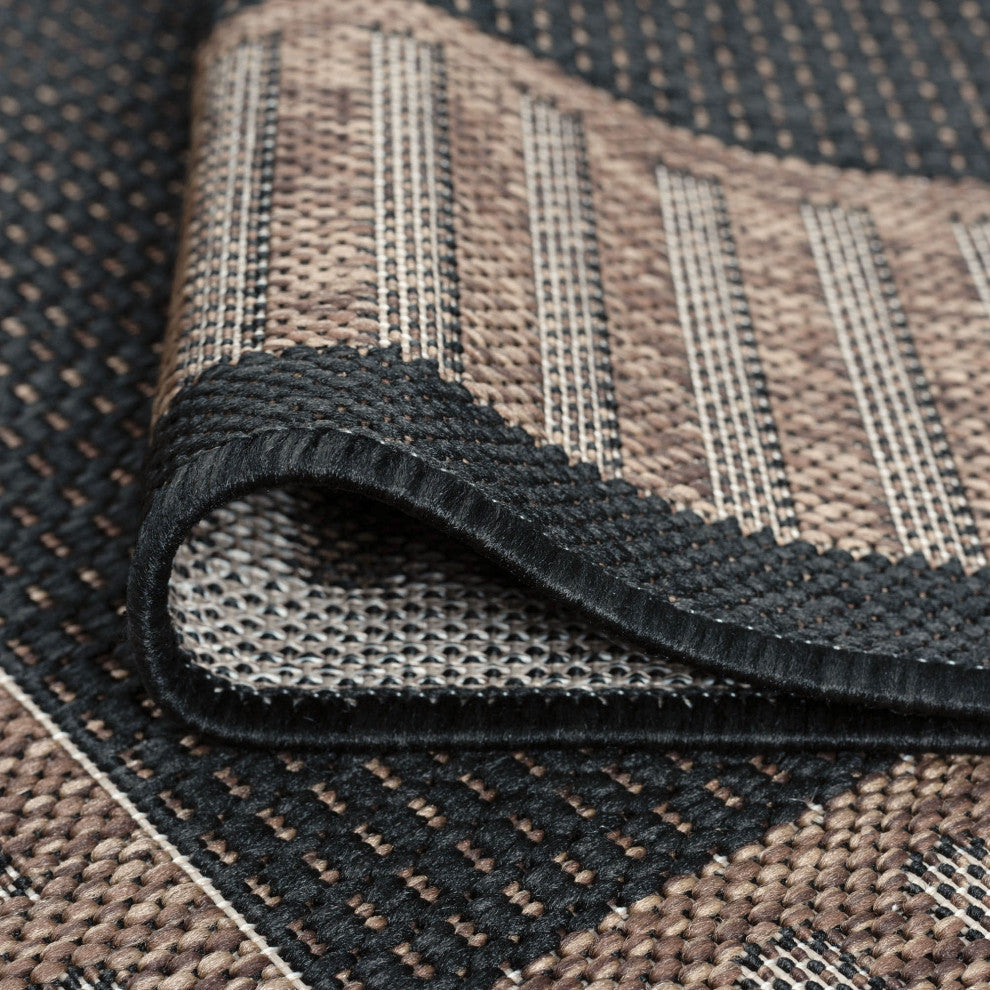 Elgin Transitional Striped Border Black/Gold Round Indoor/Outdoor Area Rug, 5'