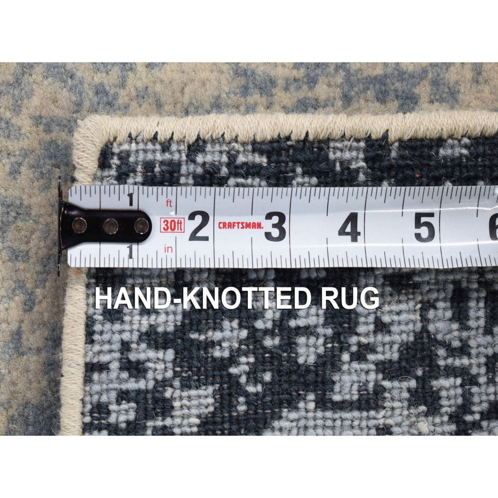 Light Gray, Modern Design, 100% Wool, Hand Knotted Mat Rug, 2'0"x3'2"