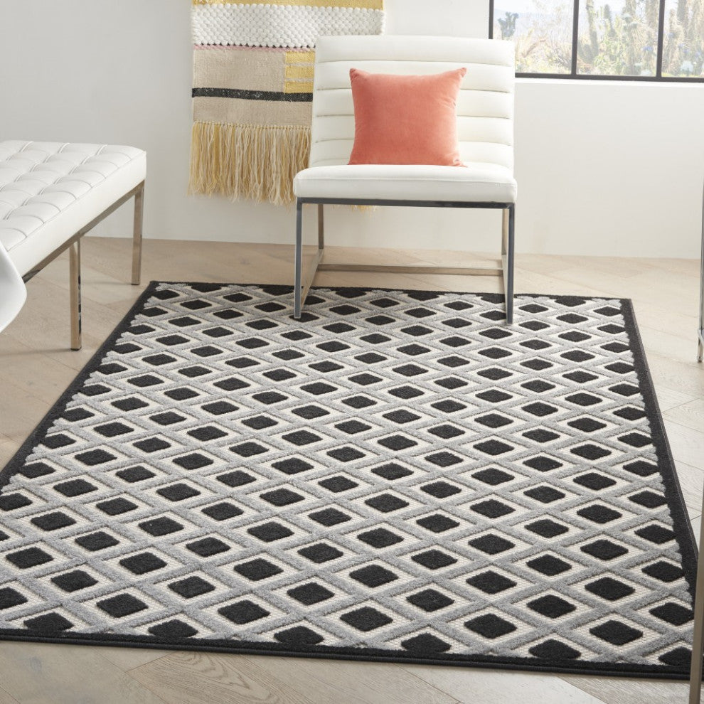 6 x 9 Black White Gray Indoor Outdoor Area Rug