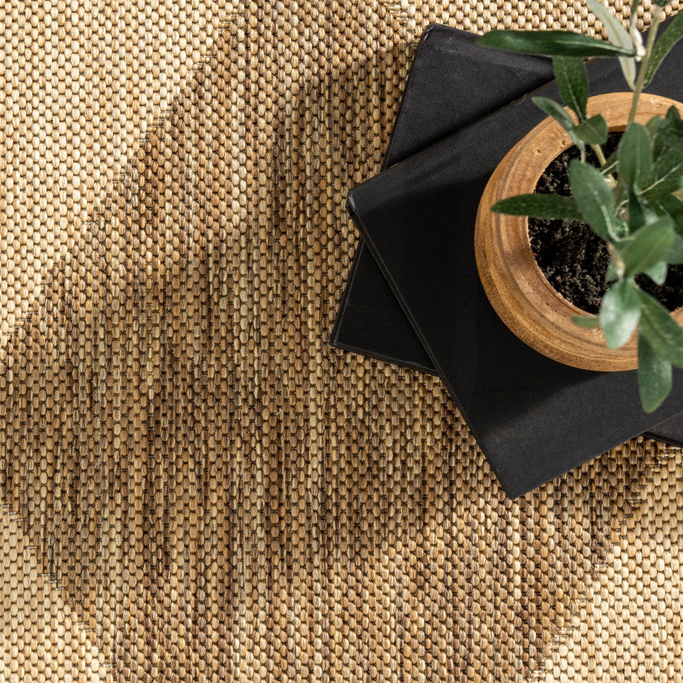 Nuloom Sabina Diamond Trellis Indoor/Outdoor Area Rug, Brown 2'x8'