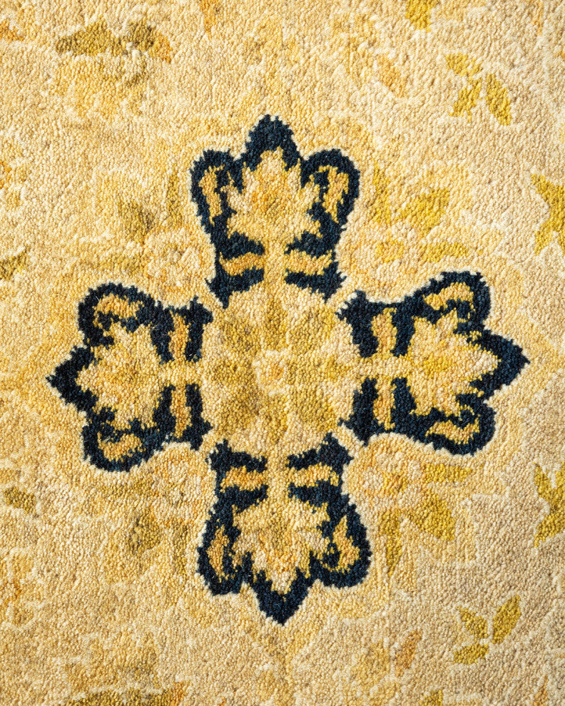 Madison, One-of-a-Kind Hand-Knotted Area Rug, Ivory, 8' 1"x10' 1"