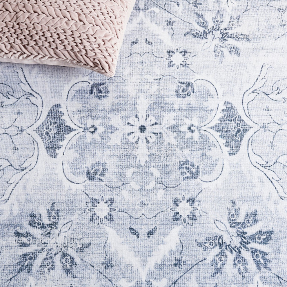 Safavieh Arizona Machine-Washable Collection ARZ118 Rug, Light Grey/Grey Green, 4'x6'