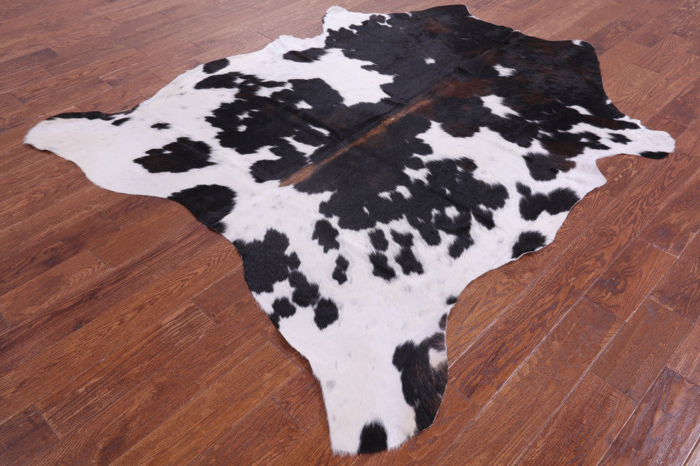 7' 0" X 6' 0" Natural Cowhide Rug C1837