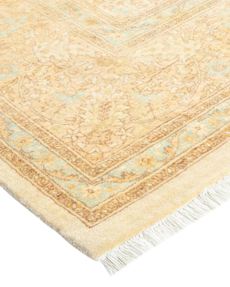 Alaina, One-of-a-Kind Hand-Knotted Area Rug Ivory, 8'4"x10'4"