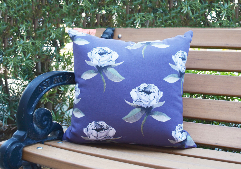 Floral Bunch Floral Print Decorative Outdoor Throw Pillow, Purple, 16"