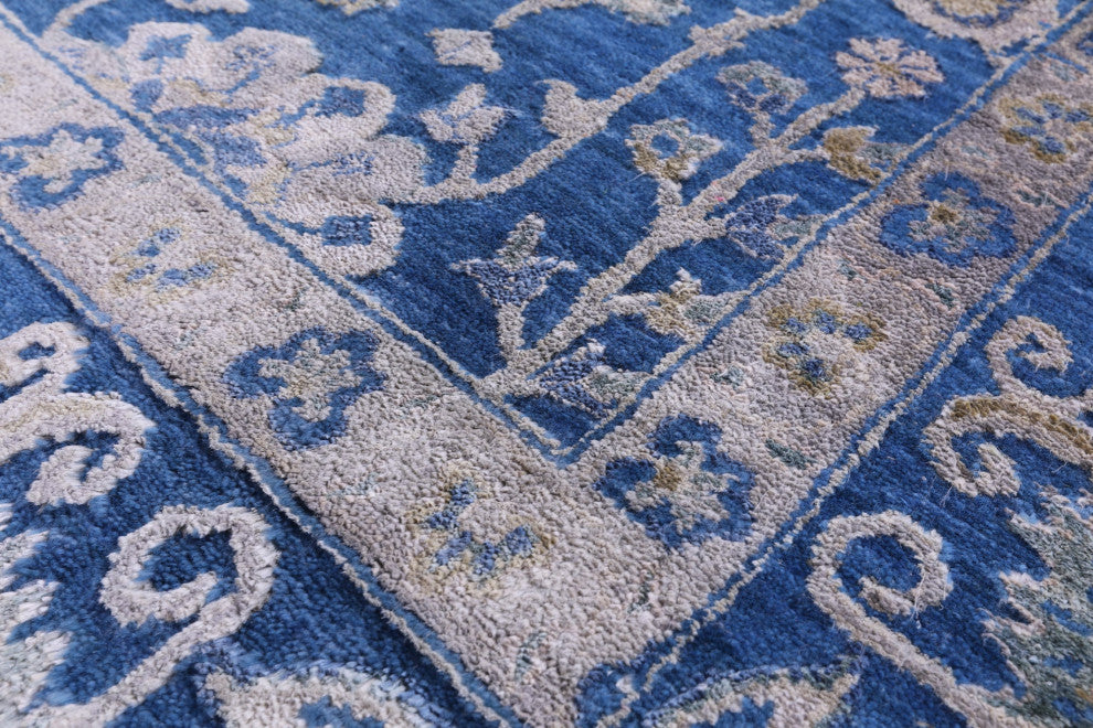 Persian Wool & Silk Hand-Knotted Rug 8' 0" X 10' 6" - Q15974