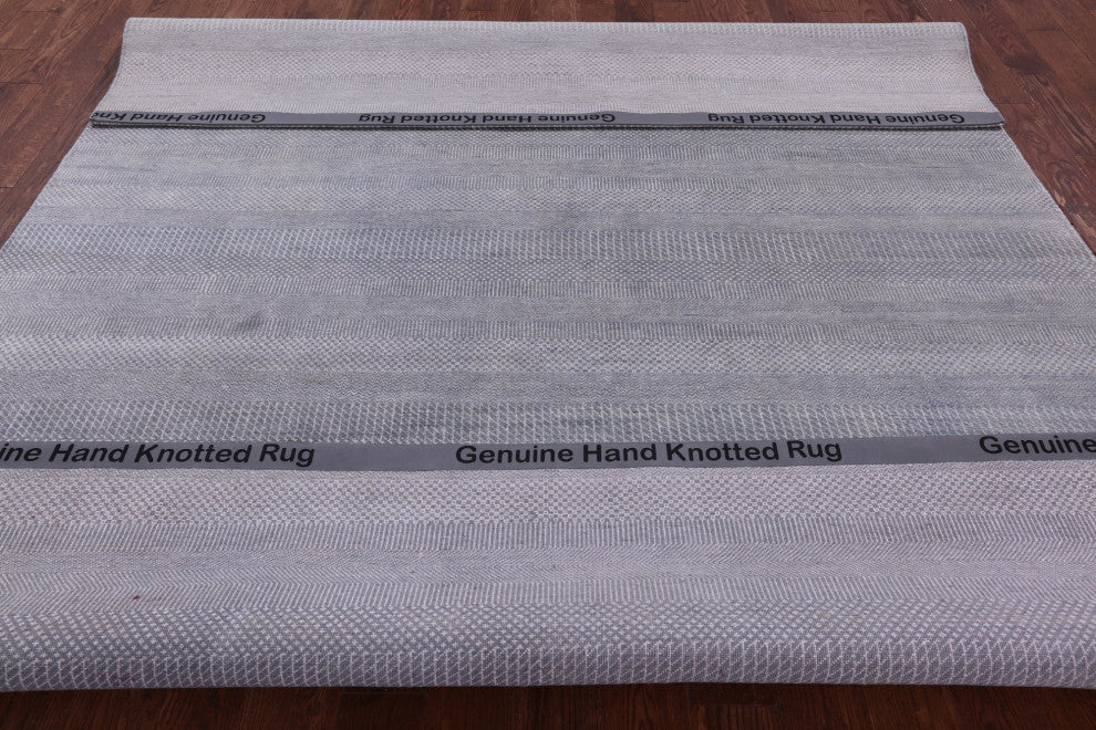 8' 1" X 10' 1" Hand Knotted Wool and Silk Savannah Grass Rug Q12010