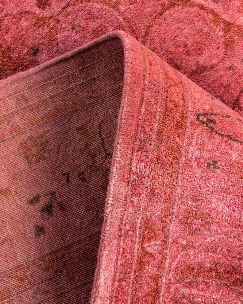 Fine Vibrance One-of-a-Kind Hand-Knotted Area Rug Pink, 4' 8" x 6' 8"