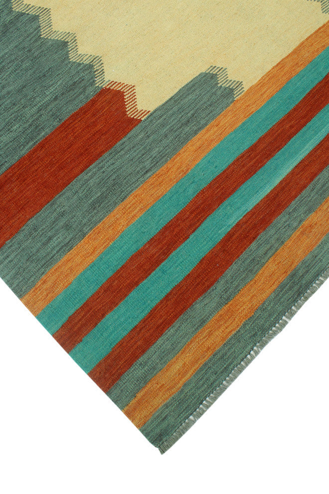 Winchester Kilim Kitwana Beige/Gray Rug, 6'8x9'9