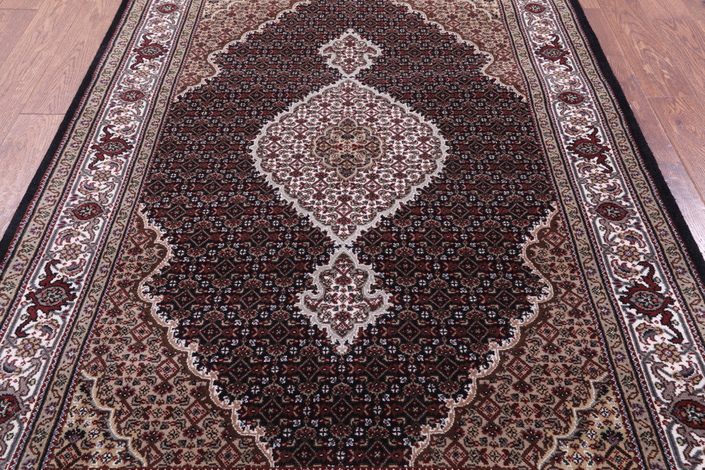 4' 10" X 7' 0" Wool and Silk Hand Knotted Persian Tabriz Rug Q8926