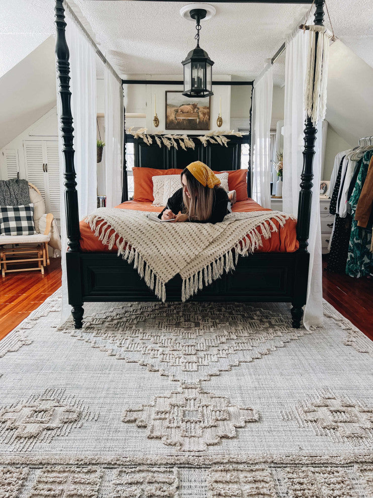 Hauteloom Ampusungan Area Rug, 2'7"x7'3" Runner