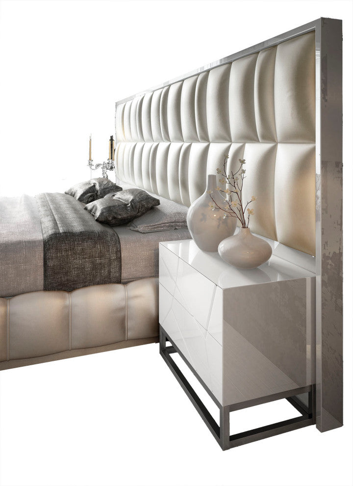 London Bedroom DOR 21, Matte Finish, King Size, With Two Matching Nightstands