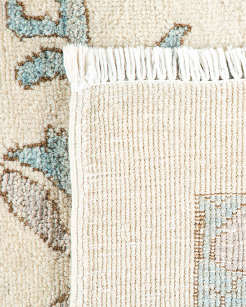 Eclectic, One-of-a-Kind Hand-Knotted Area Rug Ivory, 4'1"x6'6"
