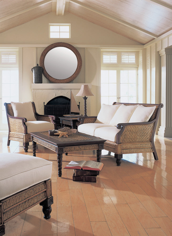 Trinidad Loveseat