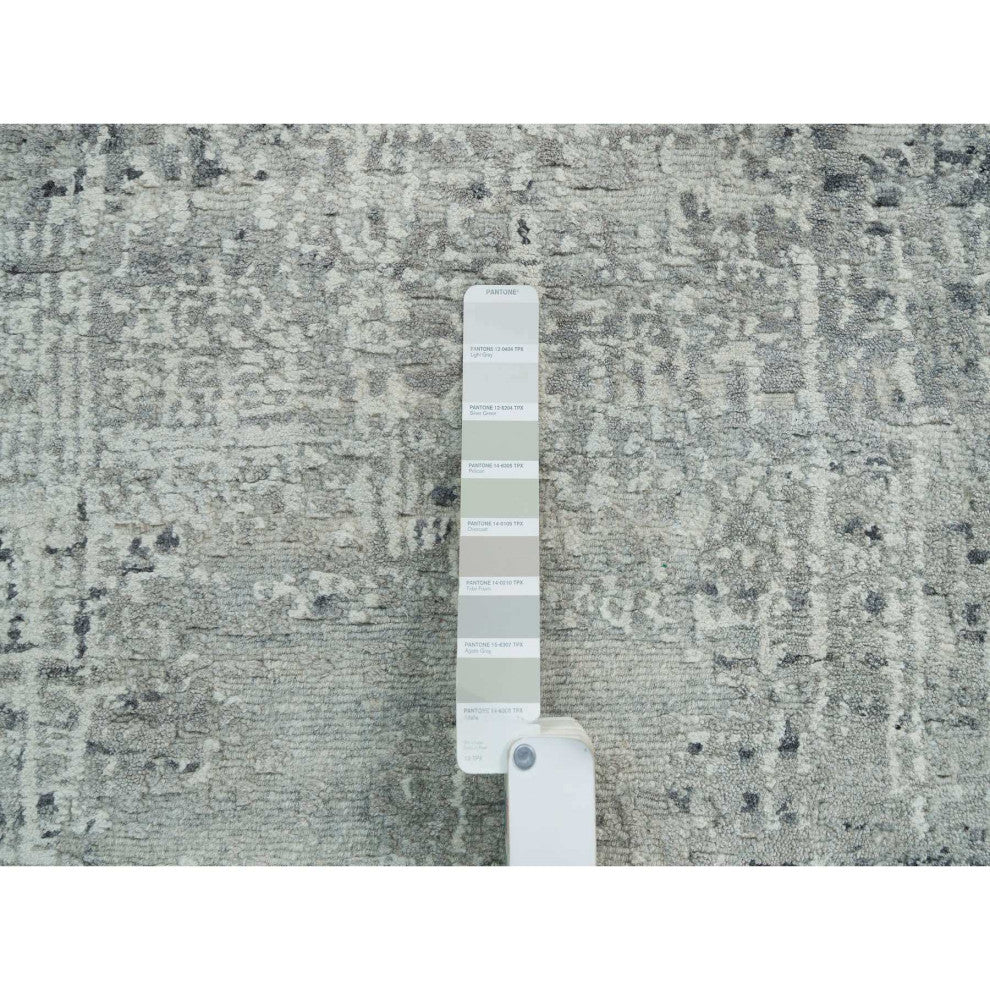 Light Gray Modern Design Natural Wool Hand Knotted Round Oriental Rug 6'1"x6'1"