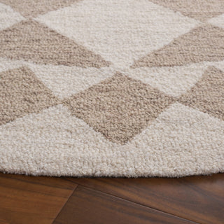 Safavieh Couture Ebony Collection EBN137 Rug, Beige/Ivory, 6' Round