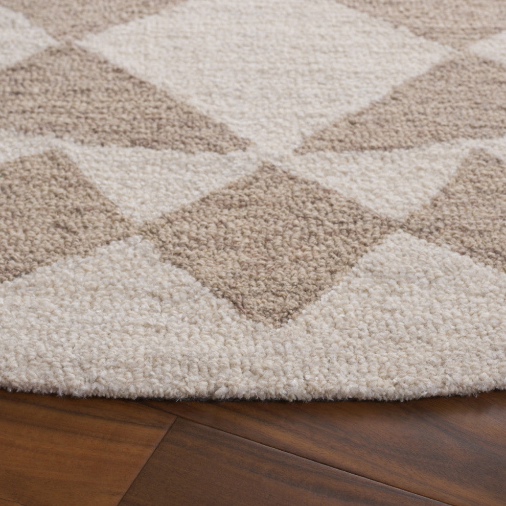 Safavieh Couture Ebony Collection EBN137 Rug, Beige/Ivory, 6' Round