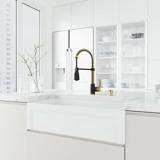 VIGO Brant 19" H Single Handle Pull-Down Sprayer Kitchen Faucet, Matte Brushed Gold/Matte Black, Without Extras