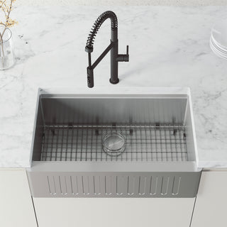 VIGO Edison Pro 20" H Single Handle Pull-Down Sprayer Kitchen Faucet, Matte Black