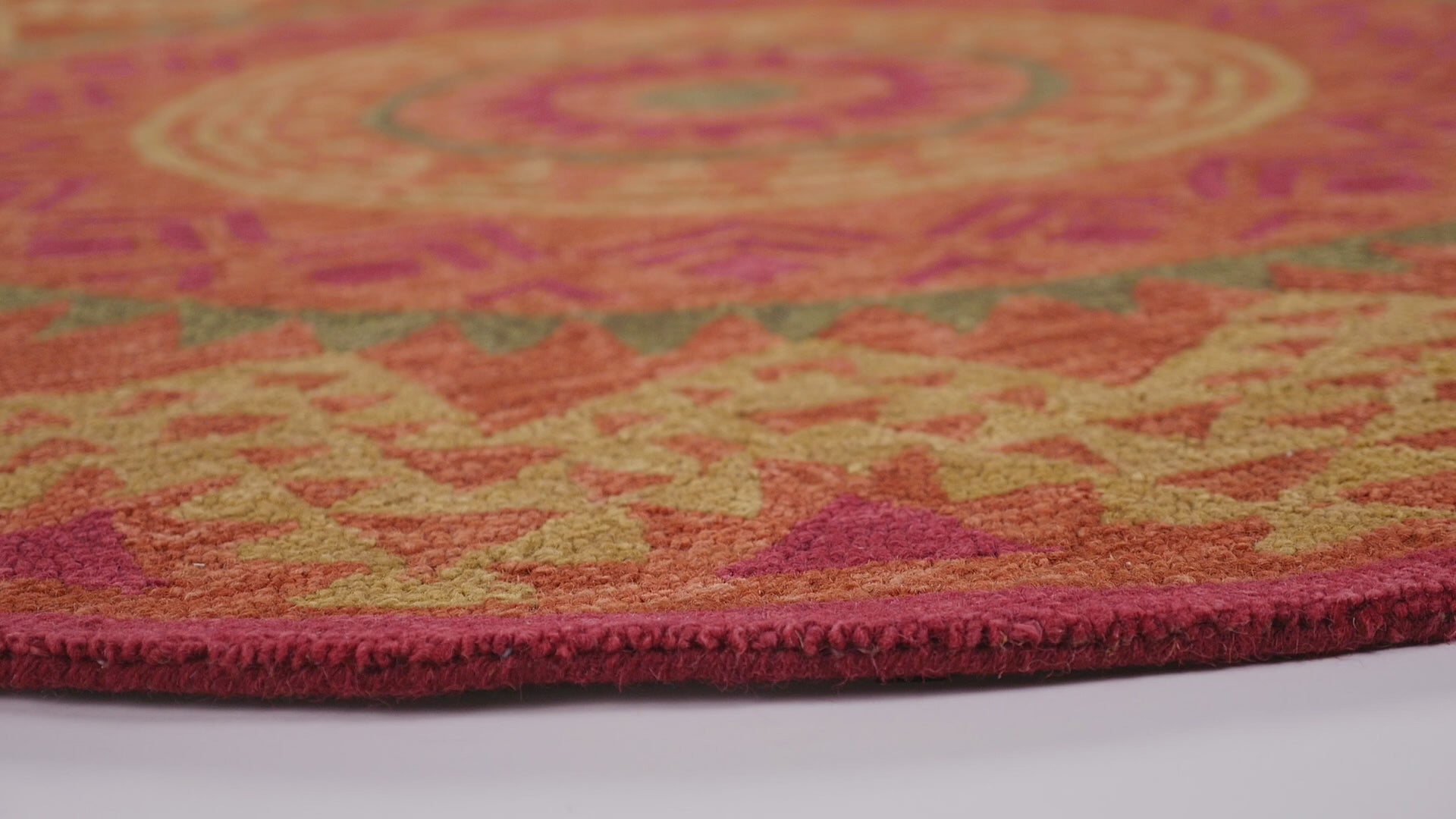 Southwestern Medallion Area Rug, 6' Round