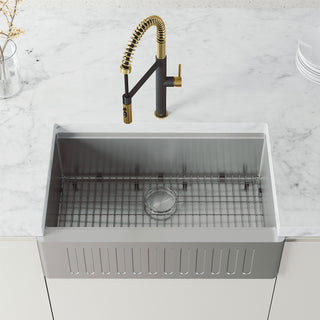 VIGO Edison Pro 20" H Single Handle Pull-Down Sprayer Kitchen Faucet, Matte Brushed Gold/Matte Black